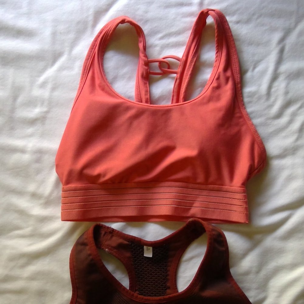 2 sports bras